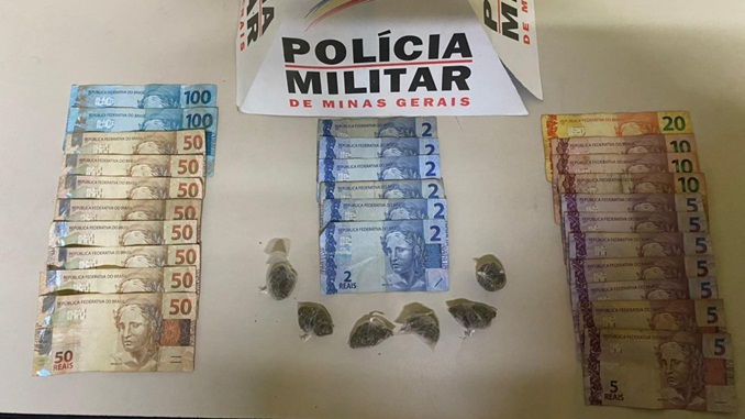 Jovens são detidos com drogas e dinheiro em Barbacena