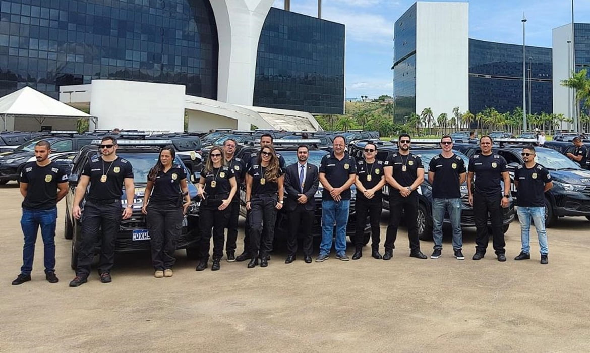 13° Departamento de Polícia Civil recebe novas viaturas para delegacias da região